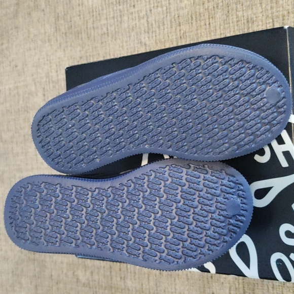 Oshkosh Bgosh Slip On Shoes - Picture 3 of 5